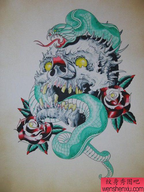 很酷流行的骷髅蛇纹身手稿