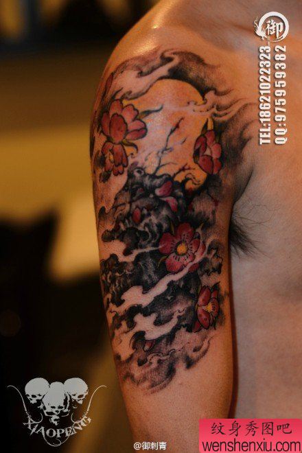 手臂流行好看的梅花纹身图案