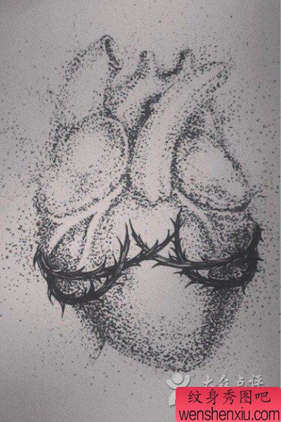 流行流行的一幅心脏纹身手稿