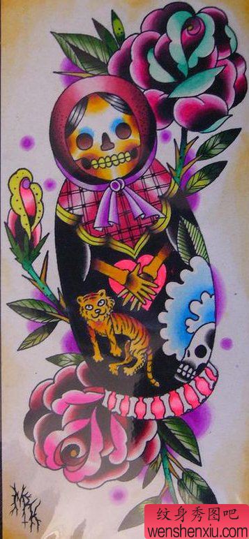 流行经典的一幅不倒翁玫瑰花纹身手稿