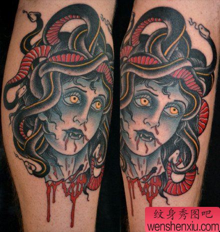 腿部流行流行的美杜莎纹身图案