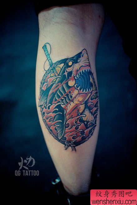 手臂流行很帅的上帝之眼纹身图案