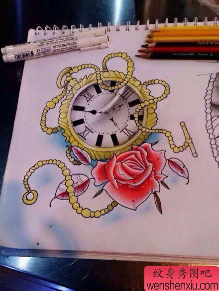 流行流行的一幅怀表玫瑰花纹身手稿