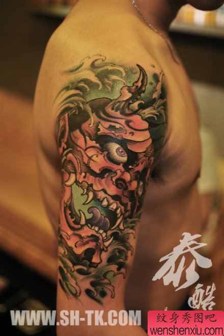 手臂流行很酷的一幅彩色般若纹身图案