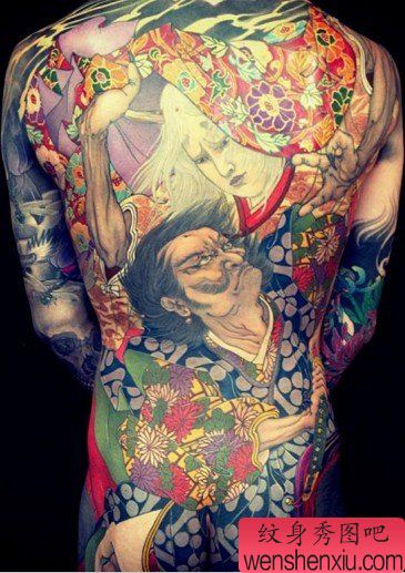一幅日本传统满背武士纹身图案