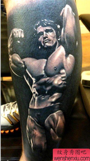 小腿上一幅欧美人物肖像纹身作品