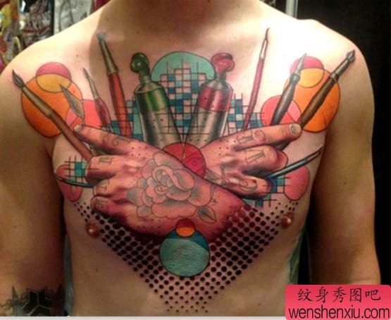 一幅胸口个性画笔纹身作品
