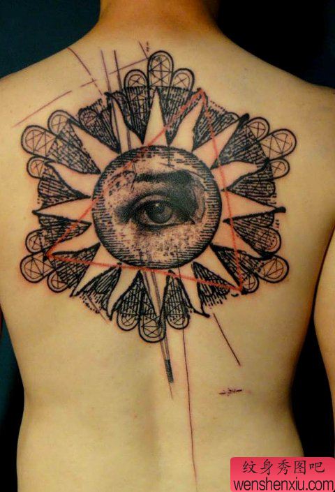 老兵纹身秀图吧推荐一幅后背几何形体纹身图案