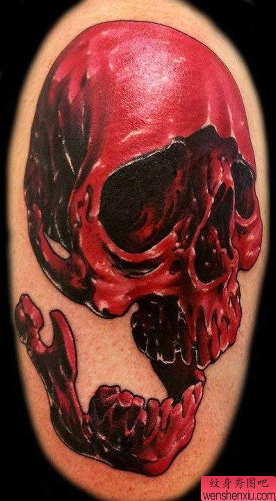 推荐一幅恐怖彩色骷髅纹身图案
