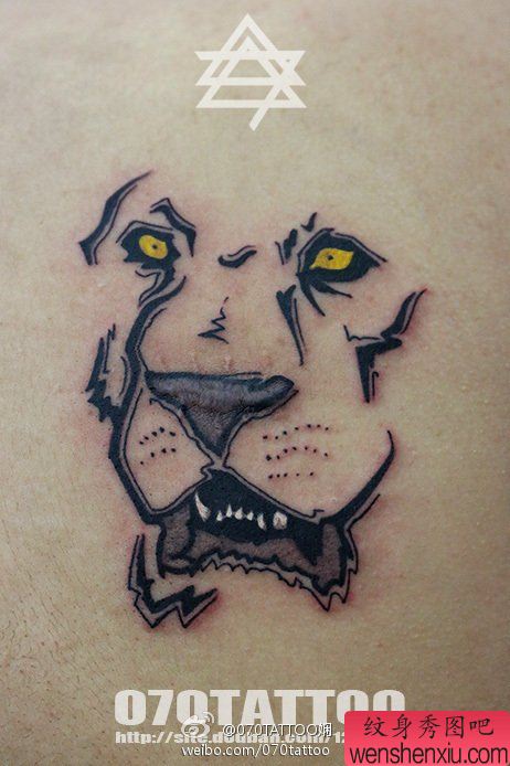 纹身秀图吧推荐一幅图腾虎头纹身图案