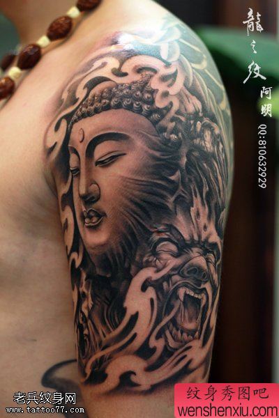 文身秀图吧推荐一幅大臂佛文身作品