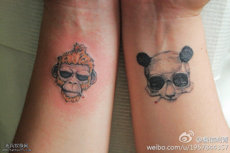手腕卡通熊猫猴子文身作品