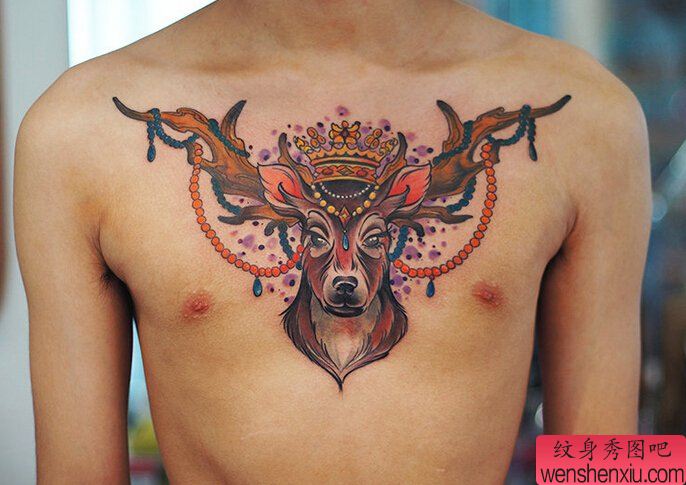 胸口麋鹿V文身作品