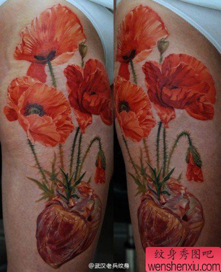 美丽异常的罂粟花文身作品