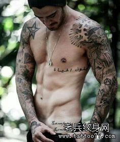 一组男性流行文身作品由文身秀图吧分享