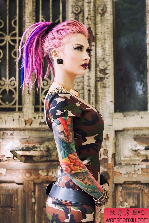 妹子的花臂文身团