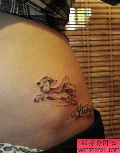 侧腰小飞狗文身作品