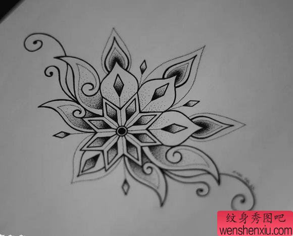 文身秀图吧推荐一幅雪花文身手稿作品