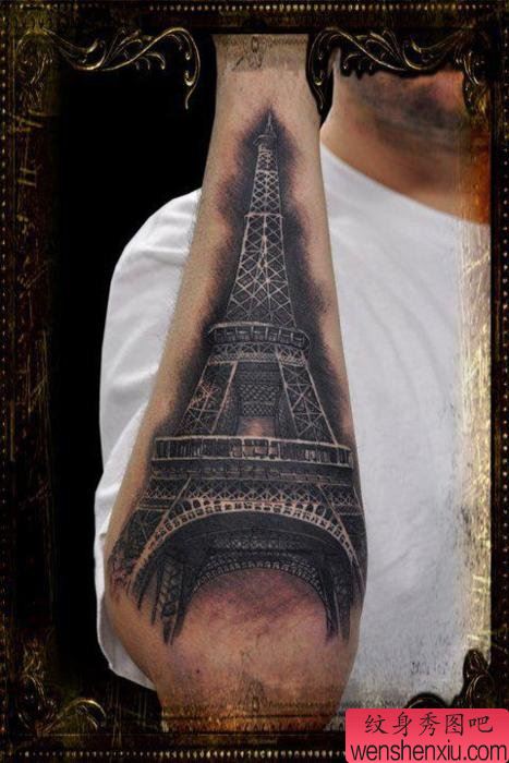 手臂黑白铁塔文身作品