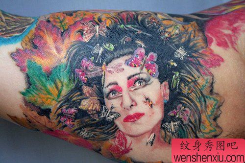 手臂蝴蝶女郎文身作品由文身秀图吧分享