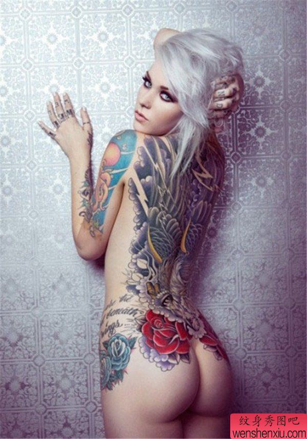 满背tattoo girl文身作品