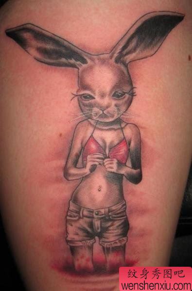 文身秀图吧推荐一幅腿部兔女郎文身作品