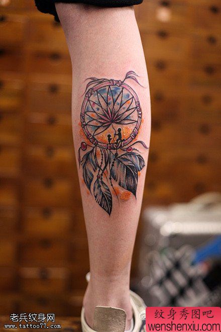 一幅腿部捕梦网文身作品由文身秀图吧分享