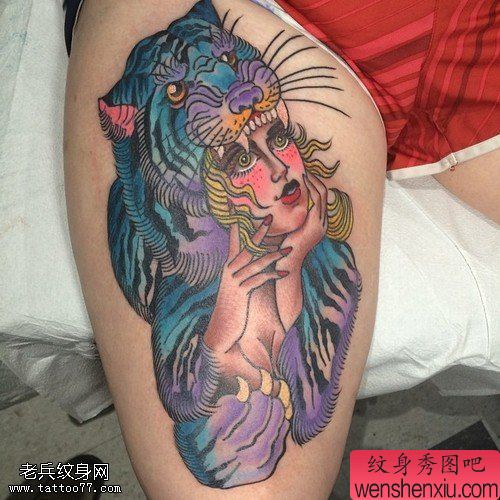 腿部彩色老虎女郎文身作品由文身馆分享