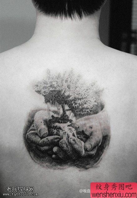 背部生命之树文身图片由文身秀图吧分享