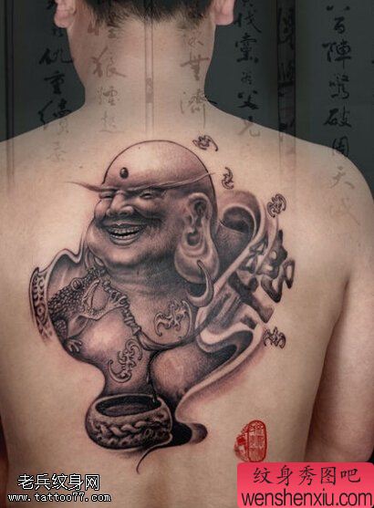 背部佛文身图片由文身馆分享