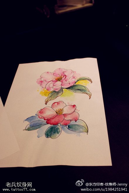 文身秀图吧推荐一幅彩色花文身手稿作品