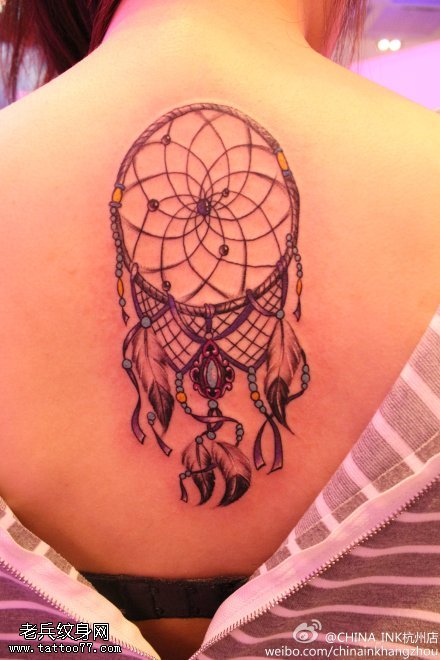 女人背部捕梦网文身作品由文身秀图吧分享
