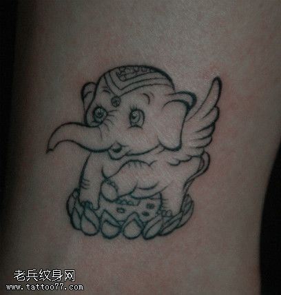 腿部小象文身作品由文身秀图吧分享