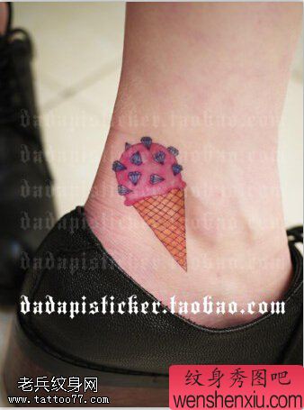 脚踝卡通冰淇淋文身作品由文身秀图吧分享