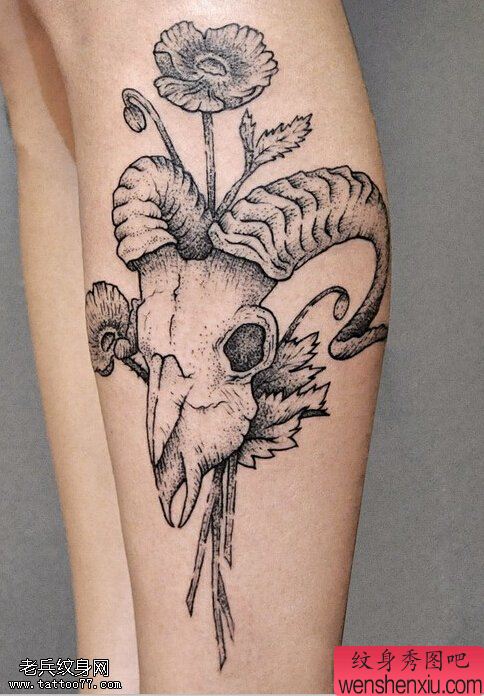 腿部点刺羚羊文身作品由文身秀图吧分享