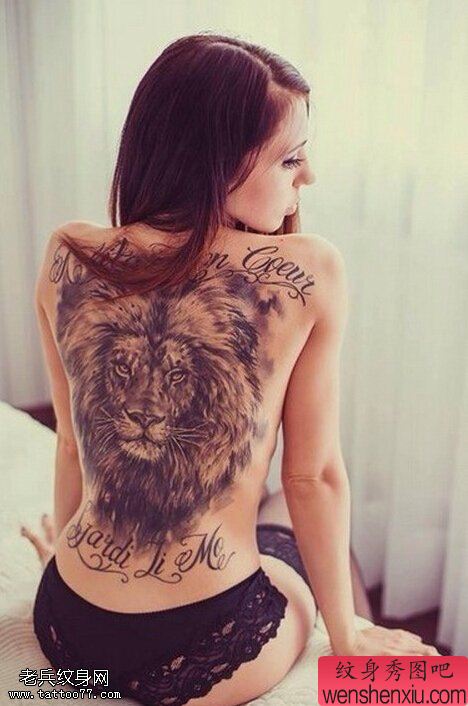 女性性感文身部位之九背部文身作品