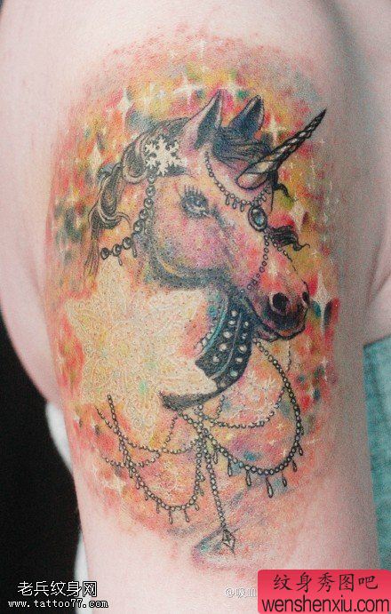 手臂星空彩色星空独角兽文身作品