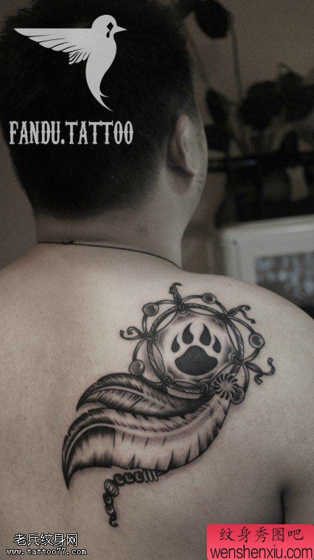 背部捕梦网文身作品