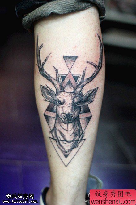腿部创意羚羊文身图片由刺青馆分享