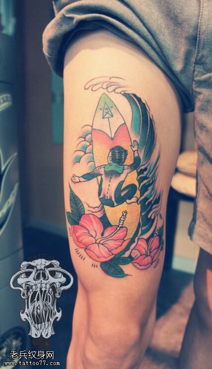 腿部彩色创意冲浪文身作品