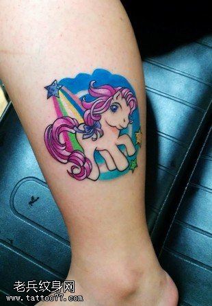 脚踝彩色独角兽文身图片
