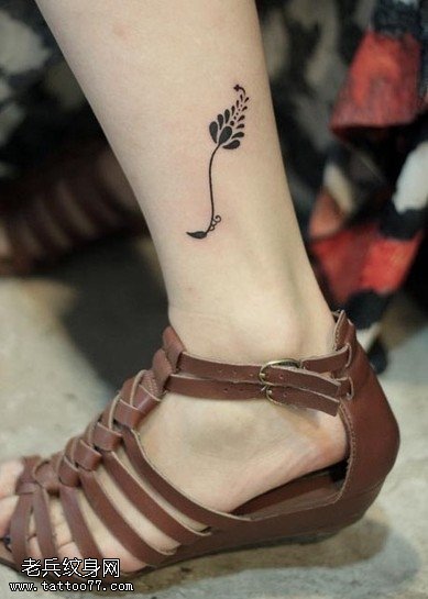 小清新脚踝麦芒文身作品
