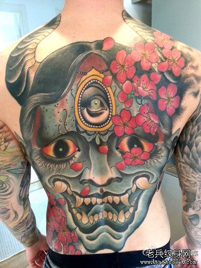 一款满背般若纹身图案