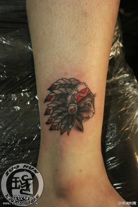 脚踝印度安猫咪文身作品