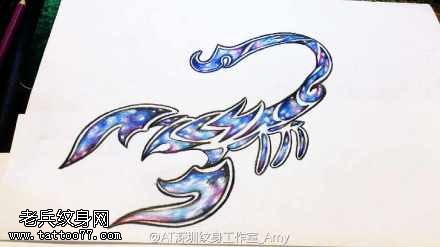 彩色星空蝎子纹身图案