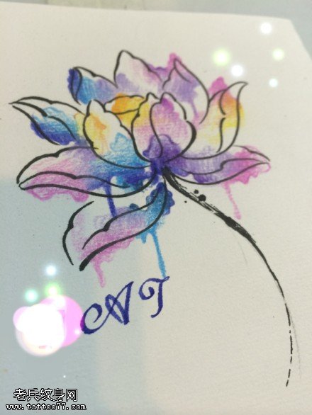 彩色泼墨水彩莲花纹身手稿图案