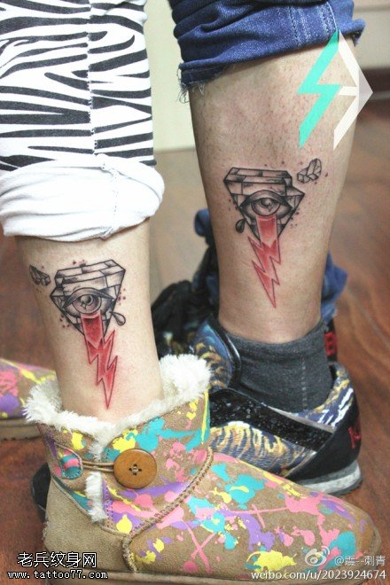 情侣个性彩色纹身图案