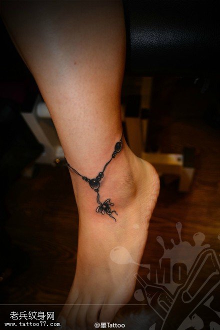 女性个性脚链纹身图案