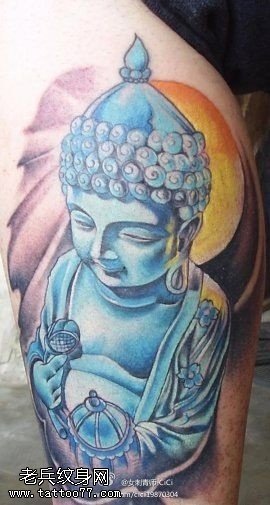 手臂彩色佛纹身图案