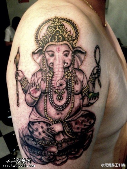 手臂个性彩色象神纹身图案